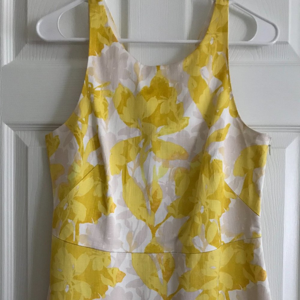 Banana Republic Print Peplum Tank - Size 6